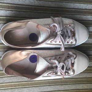 Mikeal Kors Pink and gold shoes